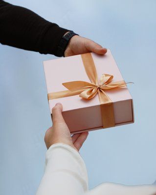 Коробка подарункова світло-РОЖЕВА